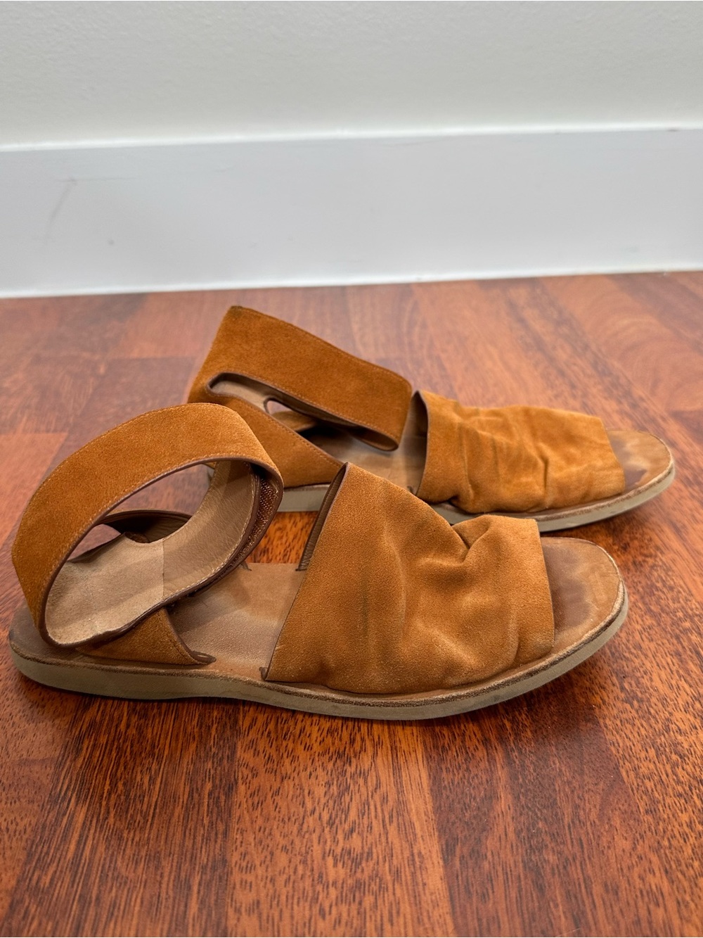 Vince Brown Suede Women’s Slide Sandals velcro adjustable ankle strap. Size 7
